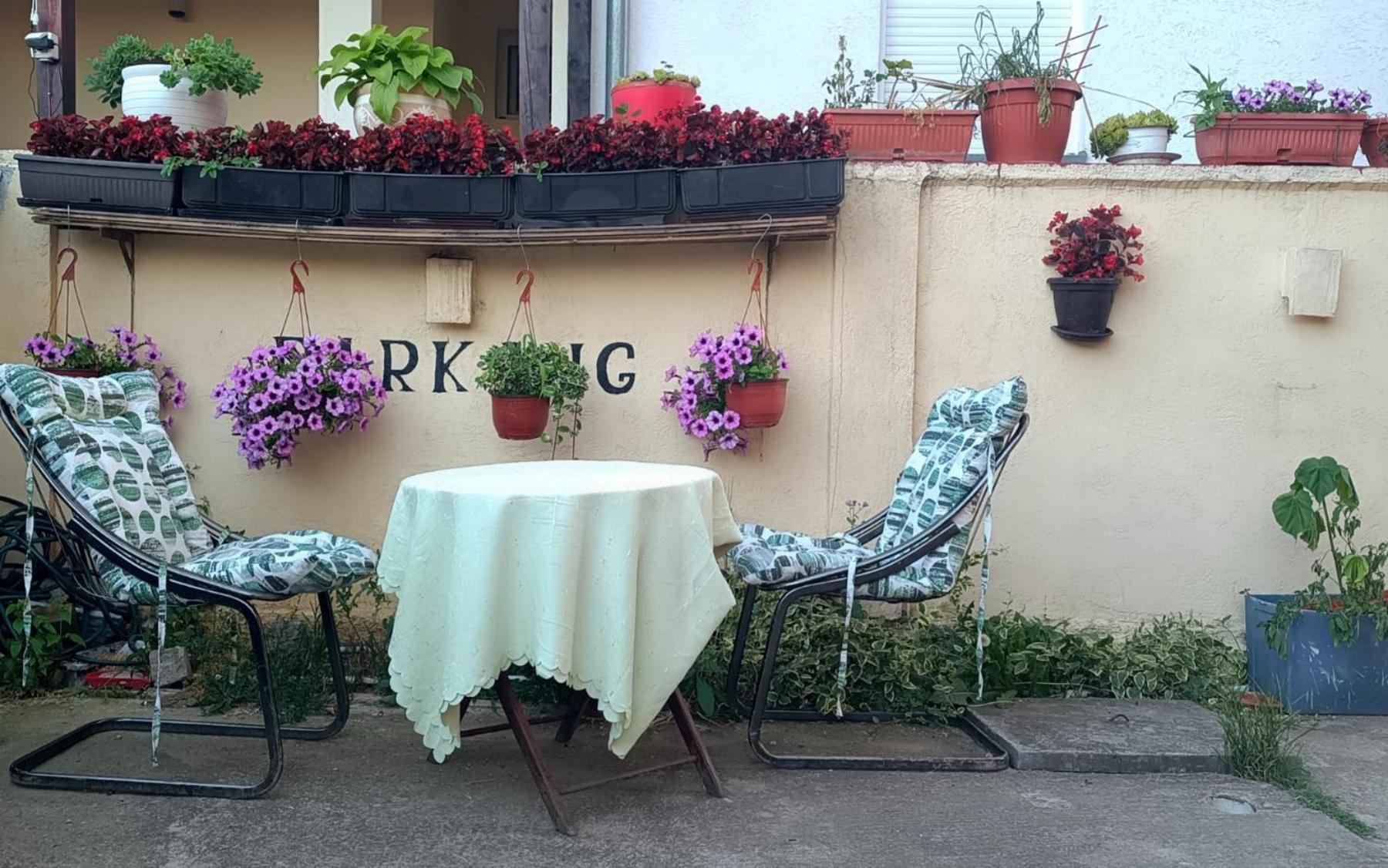 Guest House Mirijevski Konak เบลเกรด ภายนอก รูปภาพ