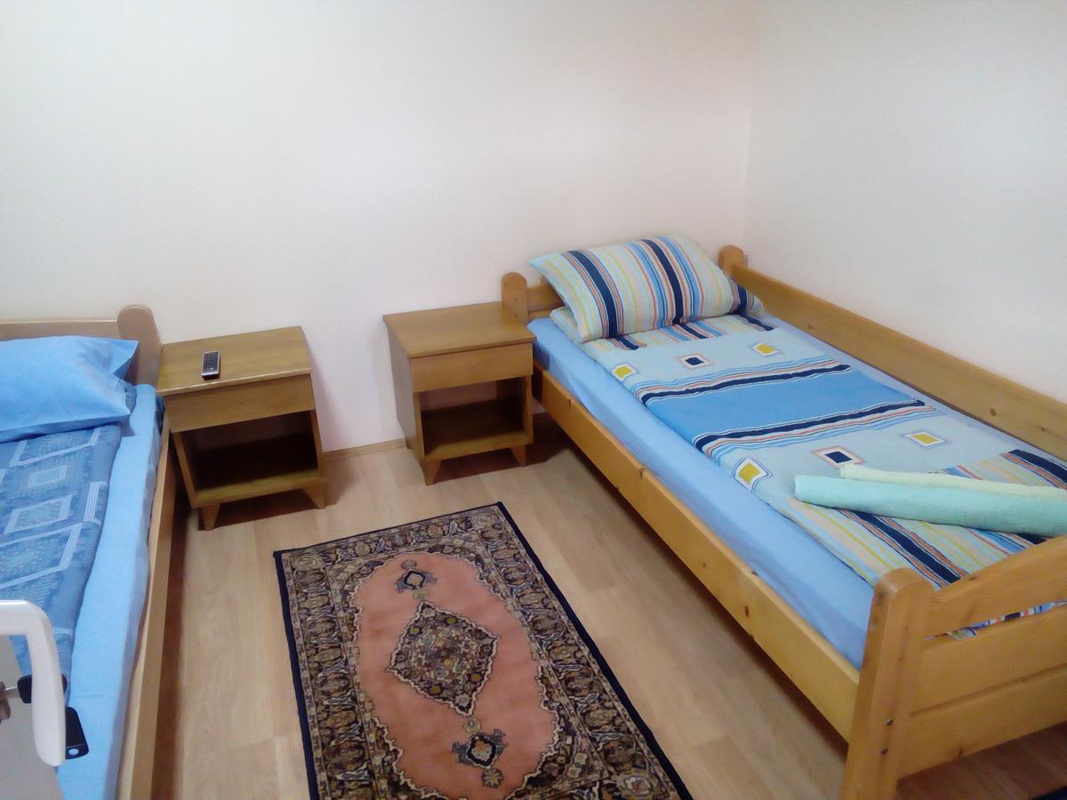 Guest House Mirijevski Konak เบลเกรด ภายนอก รูปภาพ