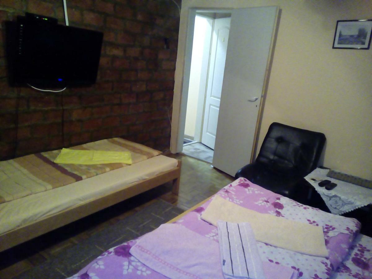 Guest House Mirijevski Konak เบลเกรด ภายนอก รูปภาพ